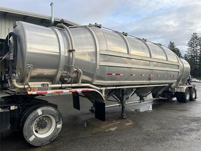 Heil 41ft Tandem Axle Aluminum Dry Bulk / Pneumatic Tank Trailer - Air Ride, Fixed Axle