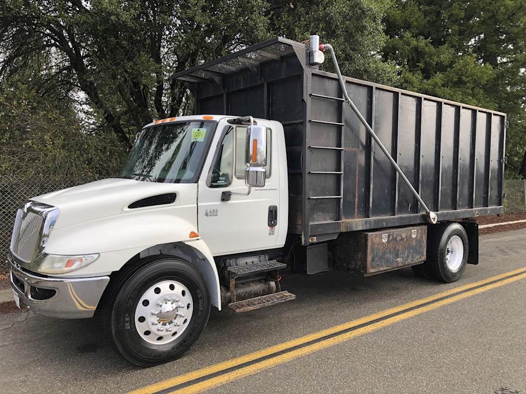 2004 International 4400 Single Axle Dump Truck Detroit 270HP