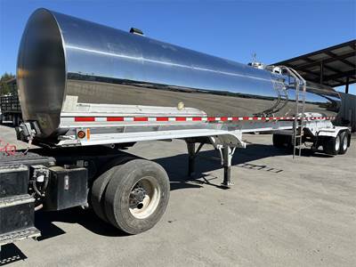 Walker 6400 Food Grade Tanker Trailer