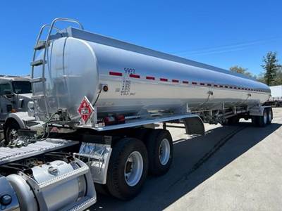 Beall 9500 GAL Fuel Tanker Trailer