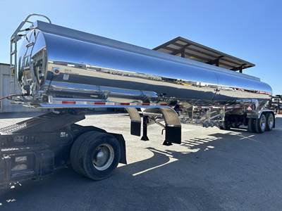 Beall 9500 GAL Fuel Tanker Trailer