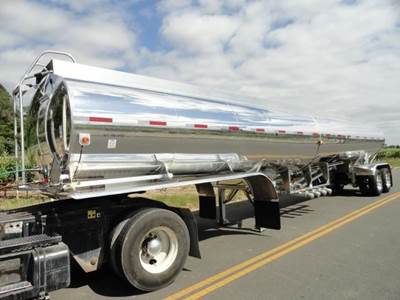 Beall 9500 GAL Fuel Tanker Trailer