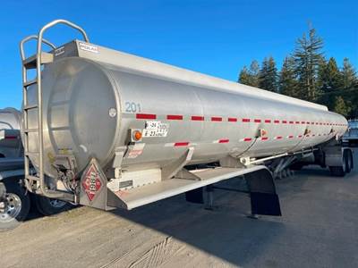 Polar 9500 GAL. Fuel Tanker Trailer