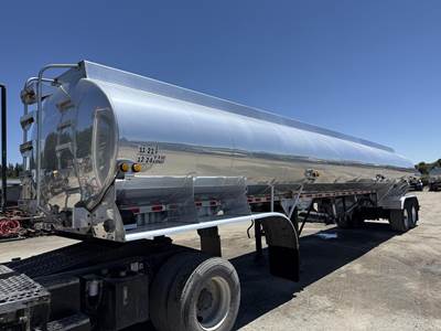 Weld-It 9525 GAL. Fuel Tanker Trailer