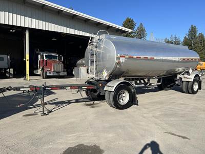 Beall 5500 GAL Fuel Trailer