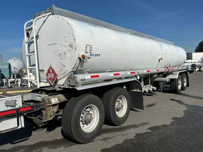 Beall BATT-74-3-DC Fuel Trailer