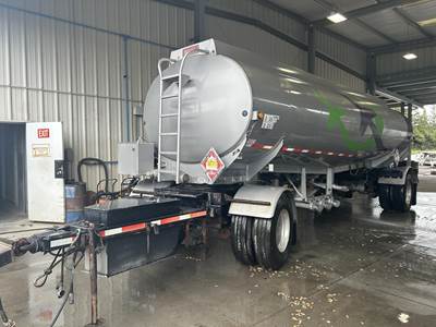 Heil 5290 GAL. Fuel Trailer