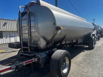 Heil Single Axle Aluminum Fuel Trailer - Air Ride