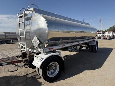 Polar Single Axle Aluminum Fuel Trailer - Spring