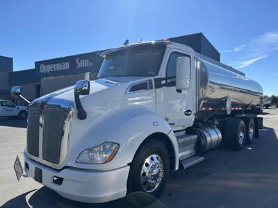 Kenworth T680 4800 Gallon Gasoline / Fuel Truck - Paccar 400HP, 12 Speed Amt