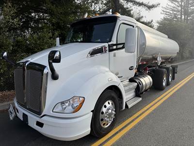 Kenworth T680 4800 Gallon Gasoline / Fuel Truck - Paccar 400HP, 12 Speed Amt