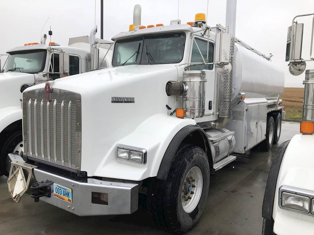 2013 Kenworth T800 Tandem Axle Gasoline / Fuel Truck, Cummins ISX, 485HP,  Manual For Sale, 101,635 Miles | New Salem, ND | E-15618 |  MyLittleSalesman.com