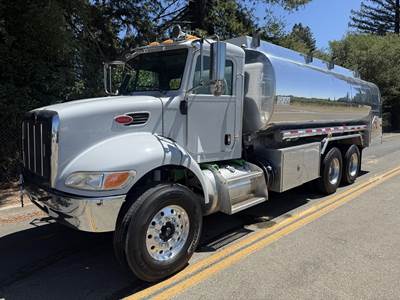 Peterbilt 348 4000 Gallon Gasoline / Fuel Truck - Paccar 330HP, 6 Speed Allison Rds Automatic