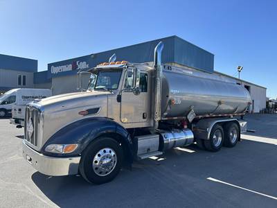 Peterbilt 384 4369 Gallon Gasoline / Fuel Truck - Paccar 455HP, 10 Speed Manual