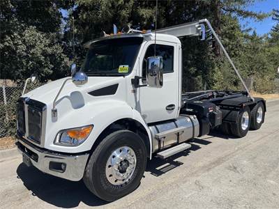 Kenworth T480 Tandem Axle Hooklift Truck - Paccar, 370HP, 6 Speed Allison Rds Automatic