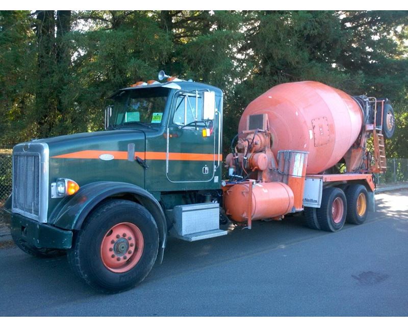 1999 Peterbilt 357 Mixer / Ready Mix / Concrete Truck For Sale