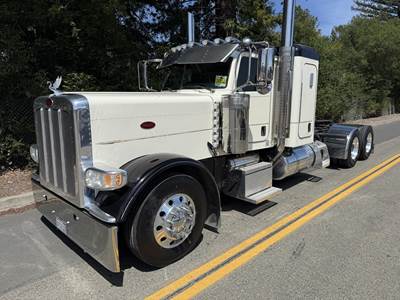 Peterbilt 389 Sleeper Semi Truck - 36" Flat Top Sleeper, Paccar 500HP, 13 Speed Manual