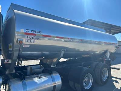 Beall 4700 GAL Truck Tank