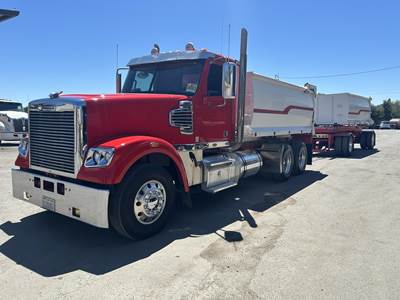 Freightliner Coronado 132 Tandem Axle Transfer Truck - Detroit, 455HP, 13 Speed Manual