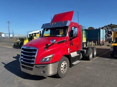 Freightliner Cascadia 126 Day Cab Truck - Detroit 450HP, 12 Speed Dt12 Amt
