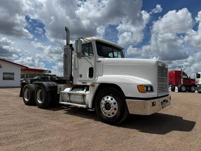 Freightliner FLD120 Day Cab Truck - Cummins 400HP, 10 Speed Manual