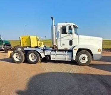 Freightliner FLD120 Day Cab Truck - Cummins 435HP, 10 Speed Manual