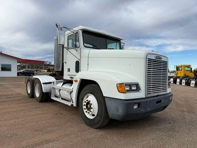 Freightliner FLD120 Day Cab Truck - Cummins 435HP, 10 Speed Manual