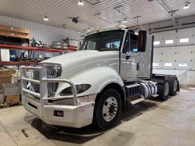 International ProStar Day Cab Truck - Cummins 450HP, 13 Speed Ultrashift Amt