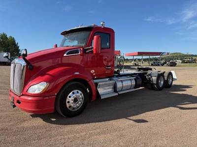 Kenworth T680 Day Cab Truck - Cummins 500HP, 12 Speed Endurant Amt