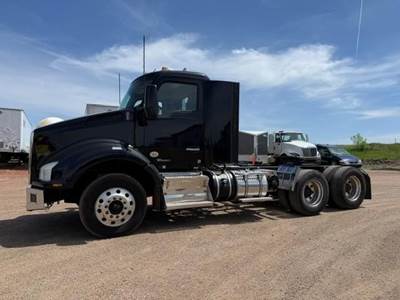 Kenworth T880 Day Cab Truck - Paccar 455HP, 12 Speed Endurant Amt