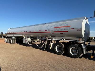 Beall BAST-110-4-SB Fuel Tanker Trailer