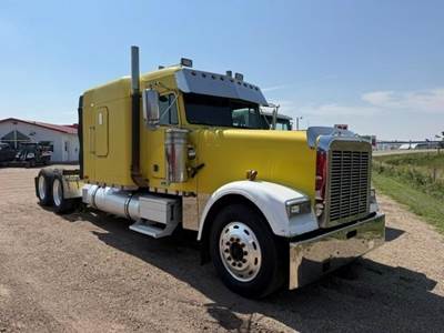 Freightliner FLD132 Classic XL Sleeper Semi Truck - 62" Flat Top Sleeper, Detroit 500HP, 13 Speed Manual
