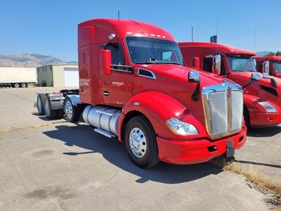 Kenworth T680 Tri Axle Sleeper Semi Truck - 48" Mid Roof Sleeper, Cummins 500HP, 13 Speed Ultrashift Plus Amt
