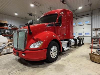 Kenworth T680 Tri Axle Sleeper Semi Truck - Mid Roof Sleeper, Cummins 500HP, 13 Speed Autoshift Amt