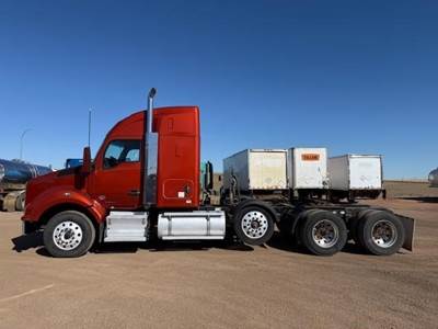 Kenworth T880 Tri Axle Sleeper Semi Truck - Mid Roof Sleeper, Paccar 510HP, 13 Speed Ultrashift Plus Amt