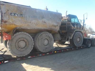 Caterpillar 725 Articulated Truck