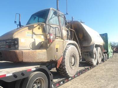 Caterpillar 725 Articulated Truck