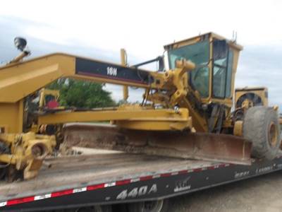 Caterpillar 16H Motor Grader