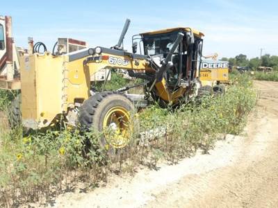 John Deere 670G Motor Grader