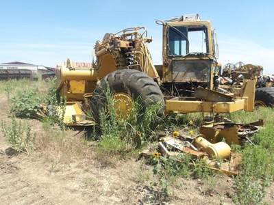 Caterpillar 621B Scraper