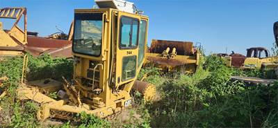 Caterpillar 621F Scraper