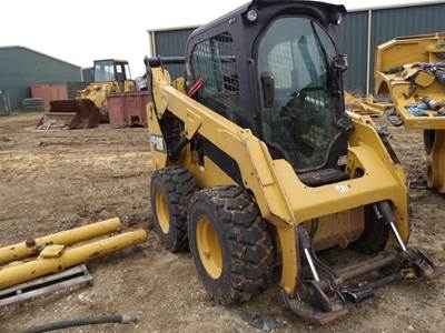 Caterpillar 242D Skid Steer