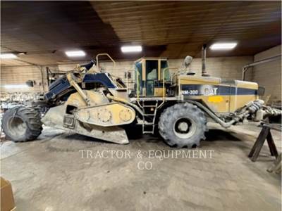 Caterpillar RM300 Asphalt Paver