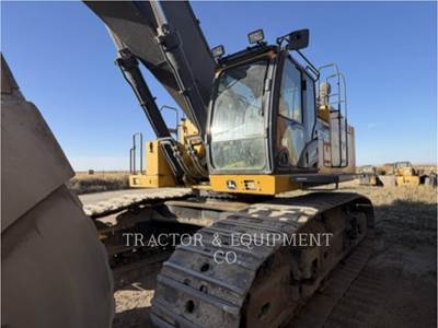 John Deere 670G Excavator