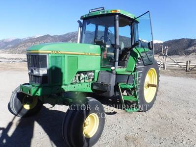 John Deere 7700 Tractor