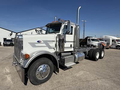 Peterbilt 378 Day Cab Truck - Cummins 485HP