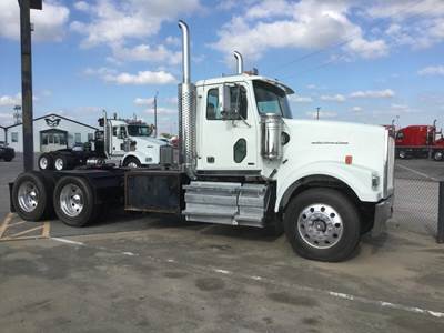 Western Star 4900FA Day Cab Truck - Detroit, 10 Speed Manual