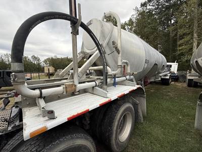 Heil 1040 CFT PNEUMATIC BULK Dry Bulk / Pneumatic Tank Trailer