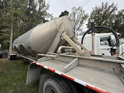 Heil 1040 CFT PNEUMATIC BULK Dry Bulk / Pneumatic Tank Trailer