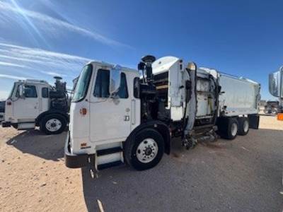 Autocar Xpeditor Tandem Axle Garbage Truck - Cummins, 370HP, 6 Speed Automatic